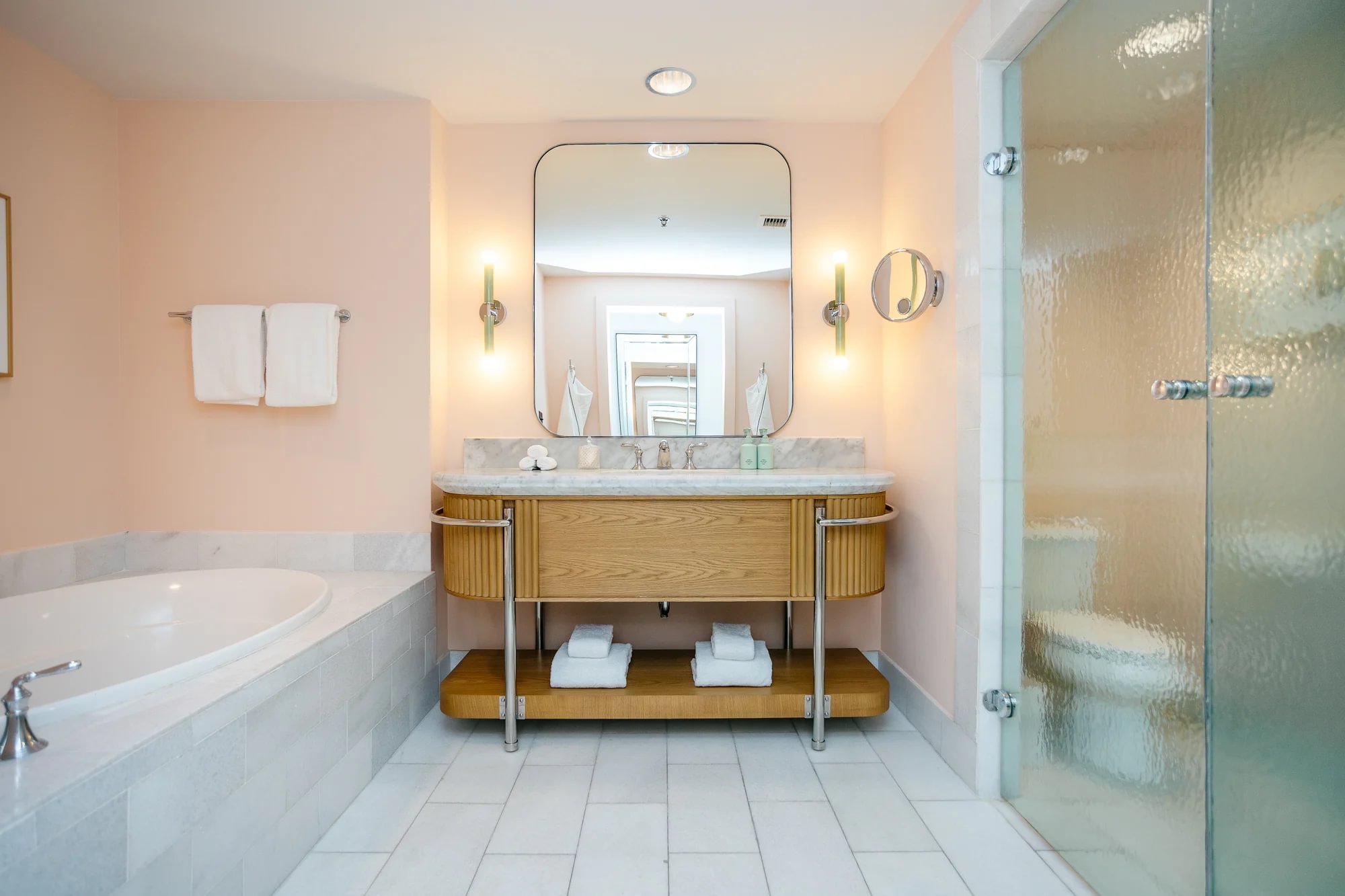 corner suites in savannah
